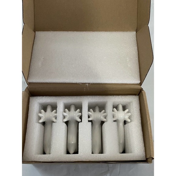 Set Of 4 Deer / Reindeer Christmas Napkin Ring Holders Wedding Holiday - Picture 1 of 3